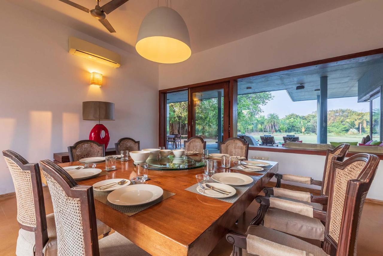 Jay House By Stayvista - Leisure Oasis With Pool, Snooker, Table Tennis & Foosball Fun Alībāg Eksteriør bilde